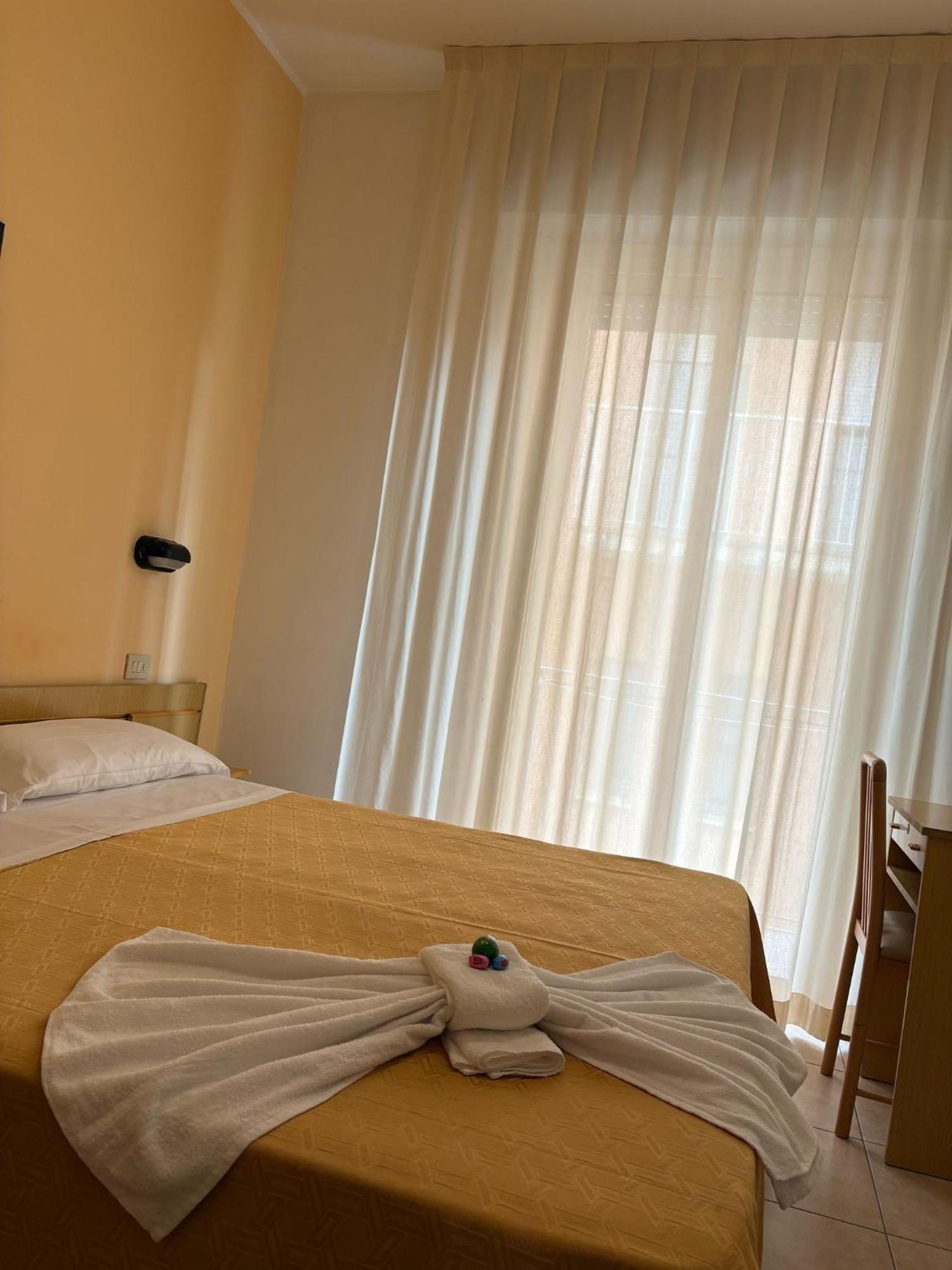 Hotel Sport Rimini Exteriör bild