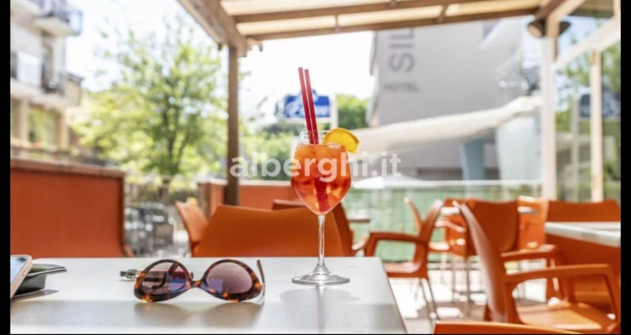 Hotel Sport Rimini Exteriör bild