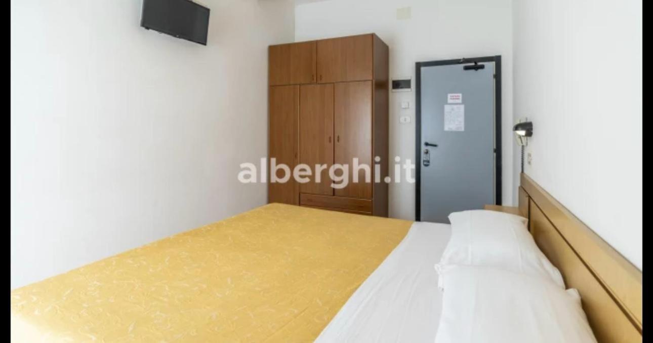 Hotel Sport Rimini Exteriör bild