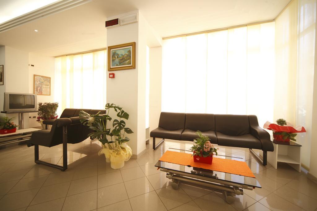 Hotel Sport Rimini Exteriör bild